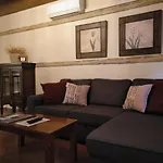 Apartamentos La Casa Del Grial