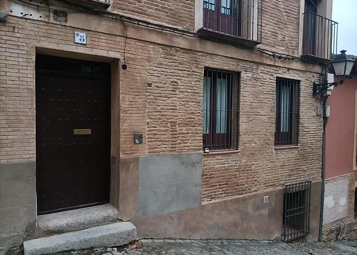 La Hospederia De Los Templarios De Toledo - Apartamentos Aloha Toledo