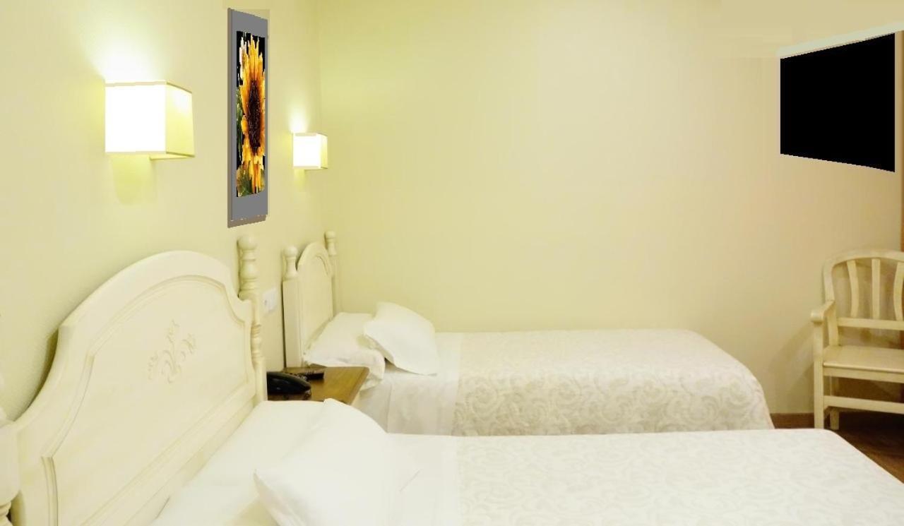 Guest house Hostal Toledo 2*