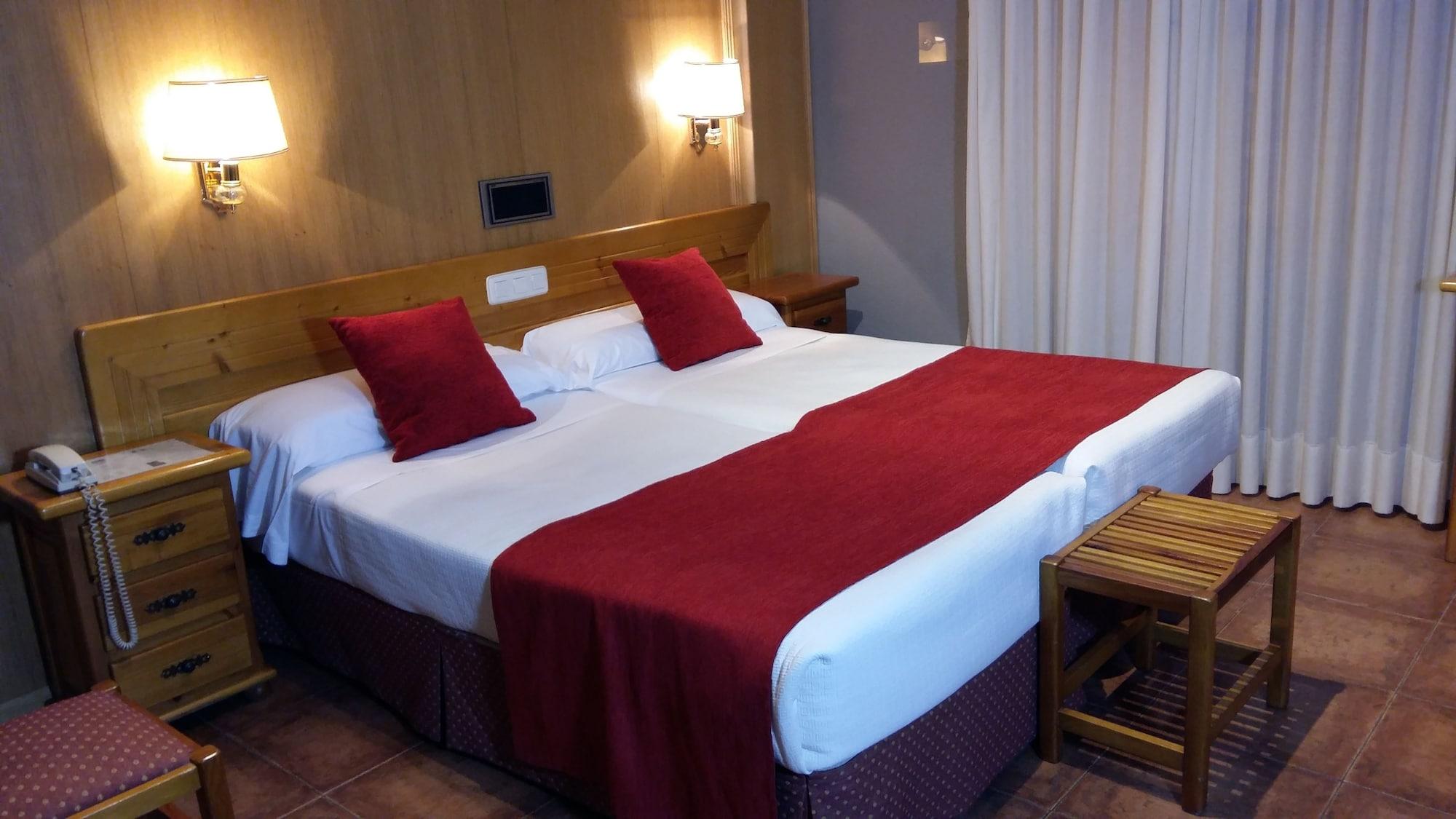 Real De Hotel