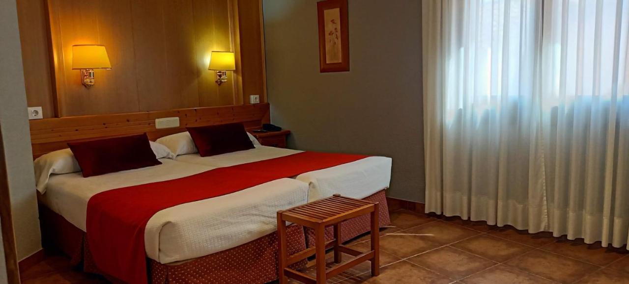 Real De Hotel
