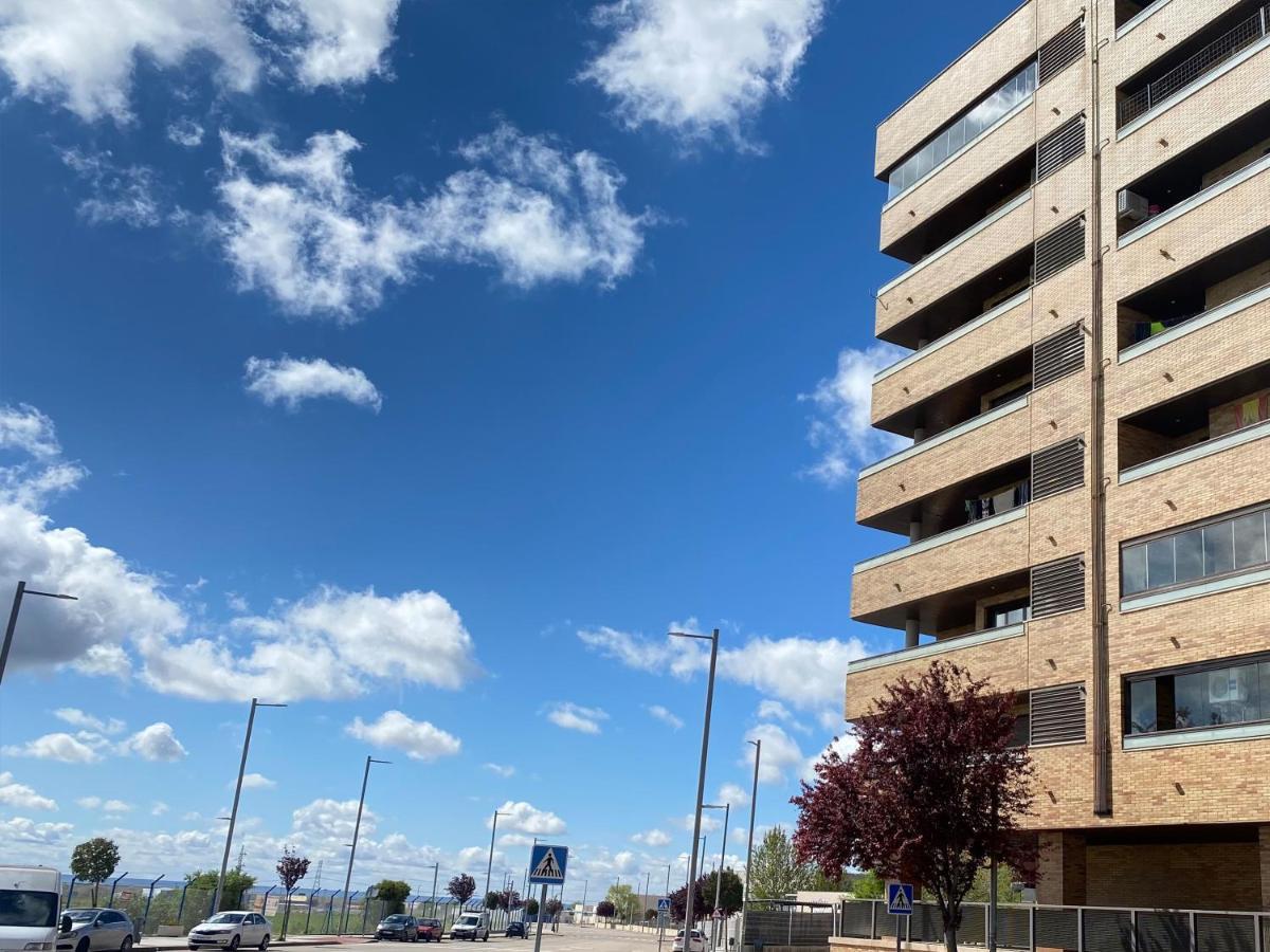 Apartamento Aires De Toledo-parque Warner Y Madrid En Familia *