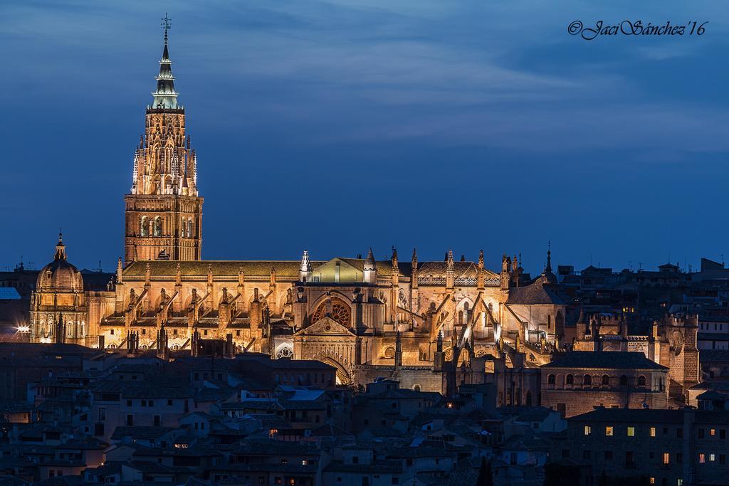 Adarve * Toledo