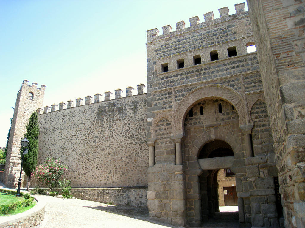 Adarve * Toledo