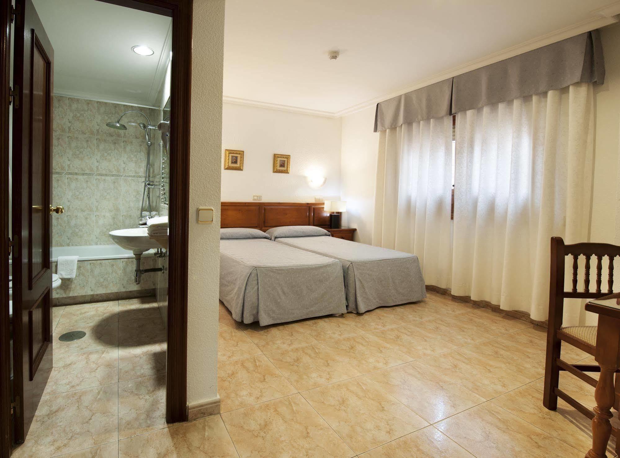Martin Hotel
