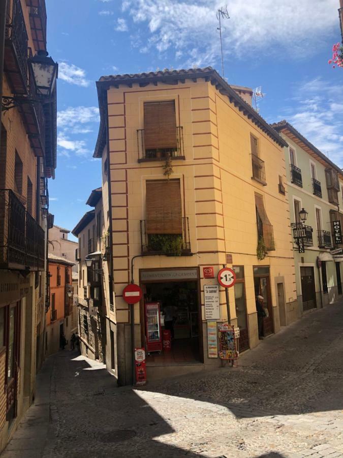 Don Quijote Apartment *