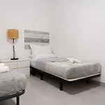Moderno Piso Toledano