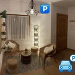 Callejon Del Greco Parking Gratuito