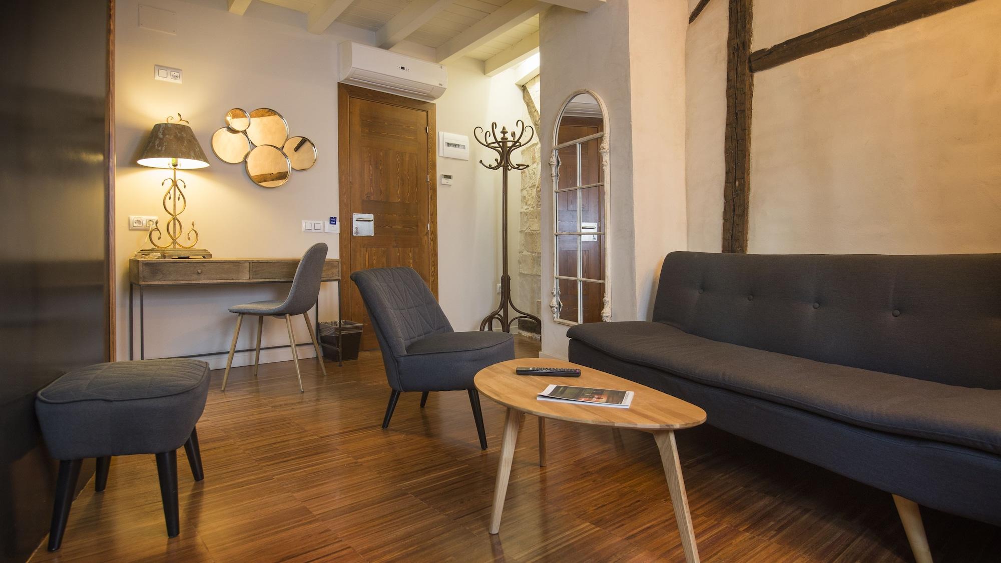 Hotel Abad 3*