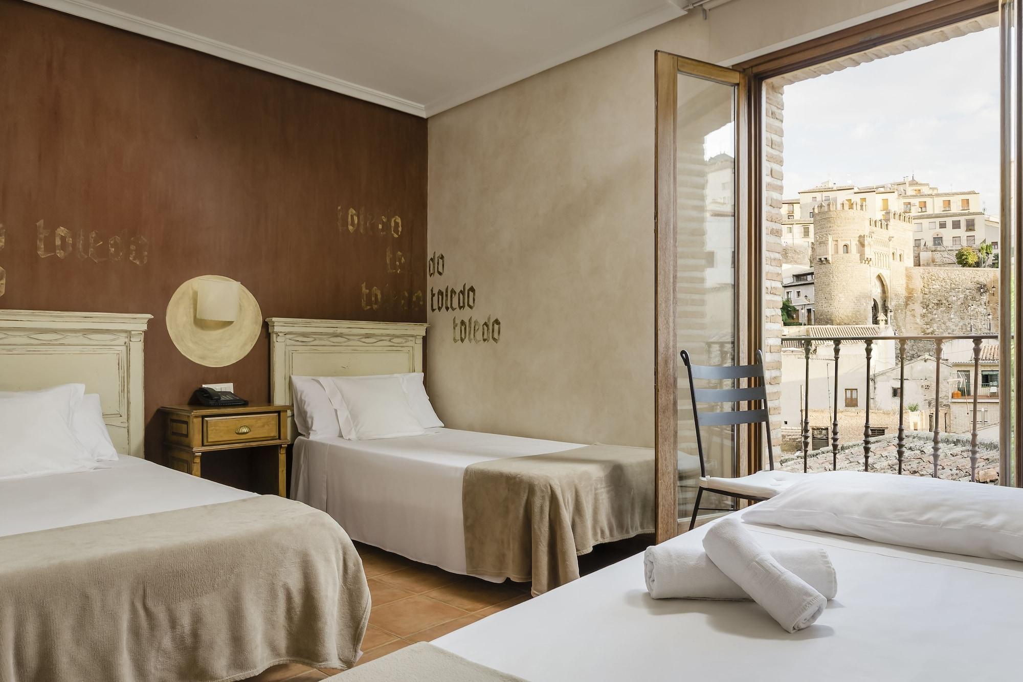 Guest house Yit Puerta Bisagra 2*