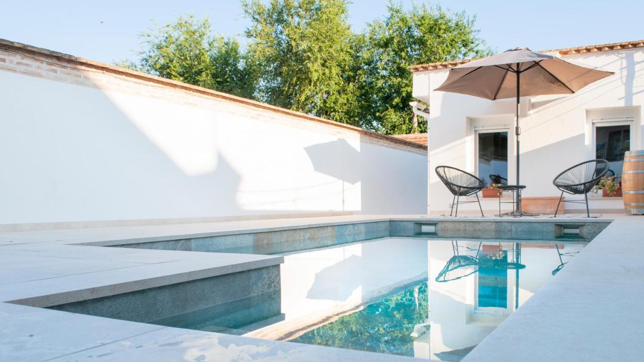 Сasa de vacaciones Acogedora Casa De Invitados Con Piscina *