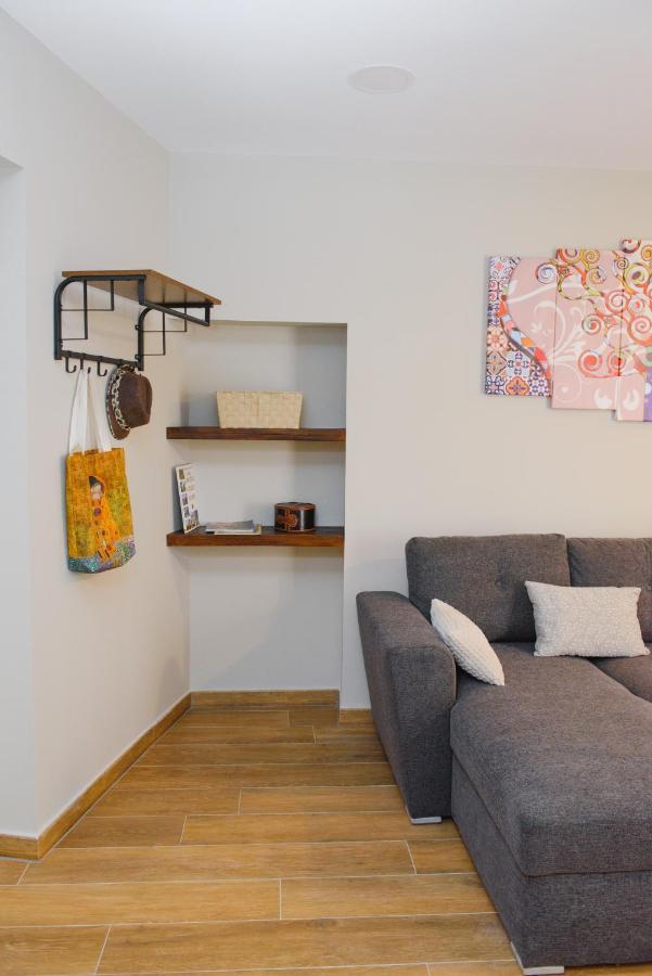 Apartment Menora *