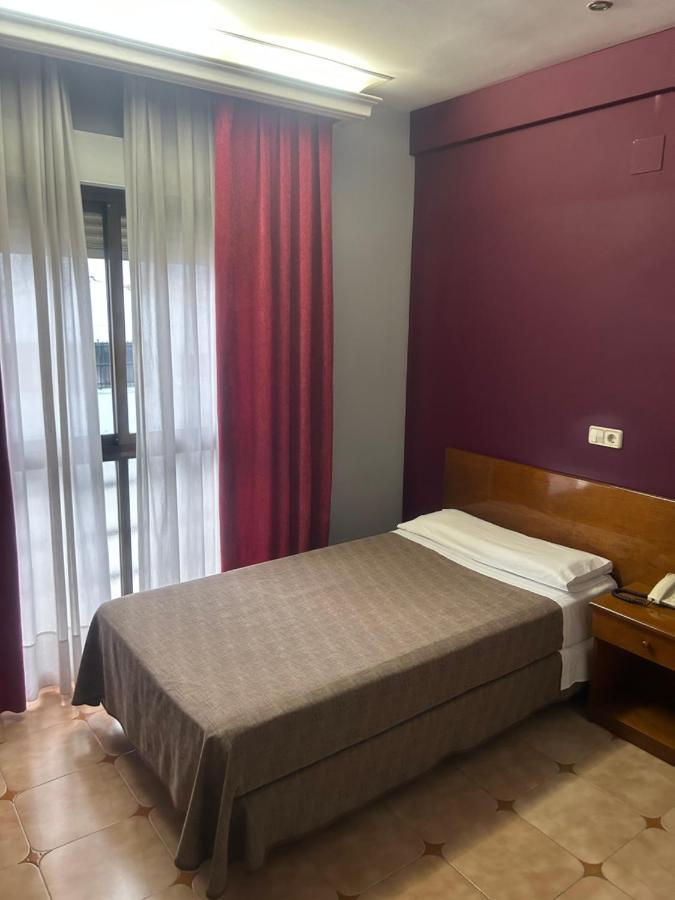 36 Guest house *