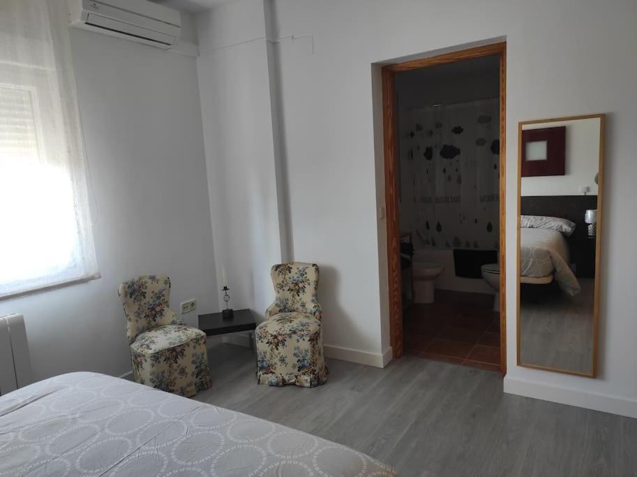 Casa Con Jardin Entre Y Puy Du Fou Holiday home Toledo