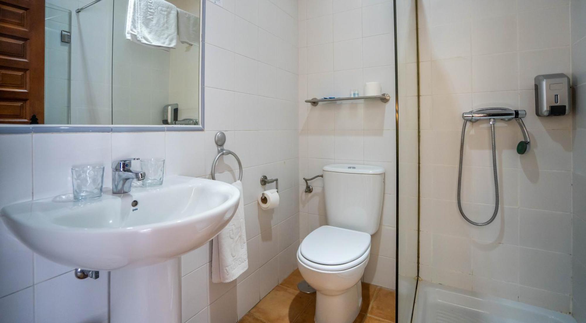 Yit Puerta Bisagra 2*