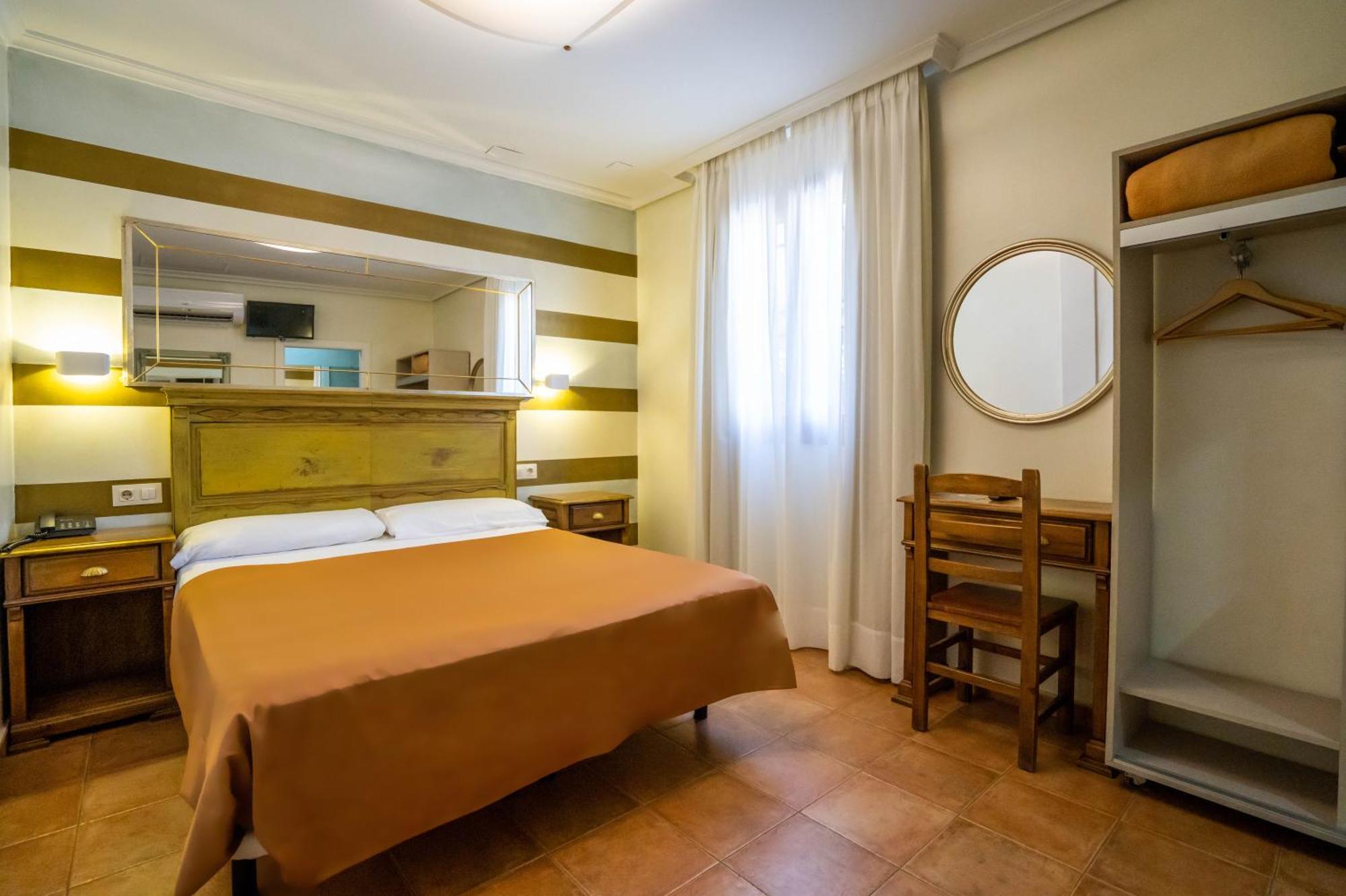 Yit Puerta Bisagra 2*