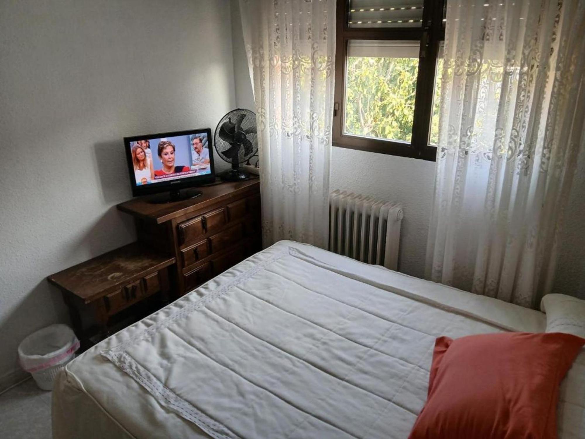 In Guest - Cuarto Privado Doble En Guest house Toledo
