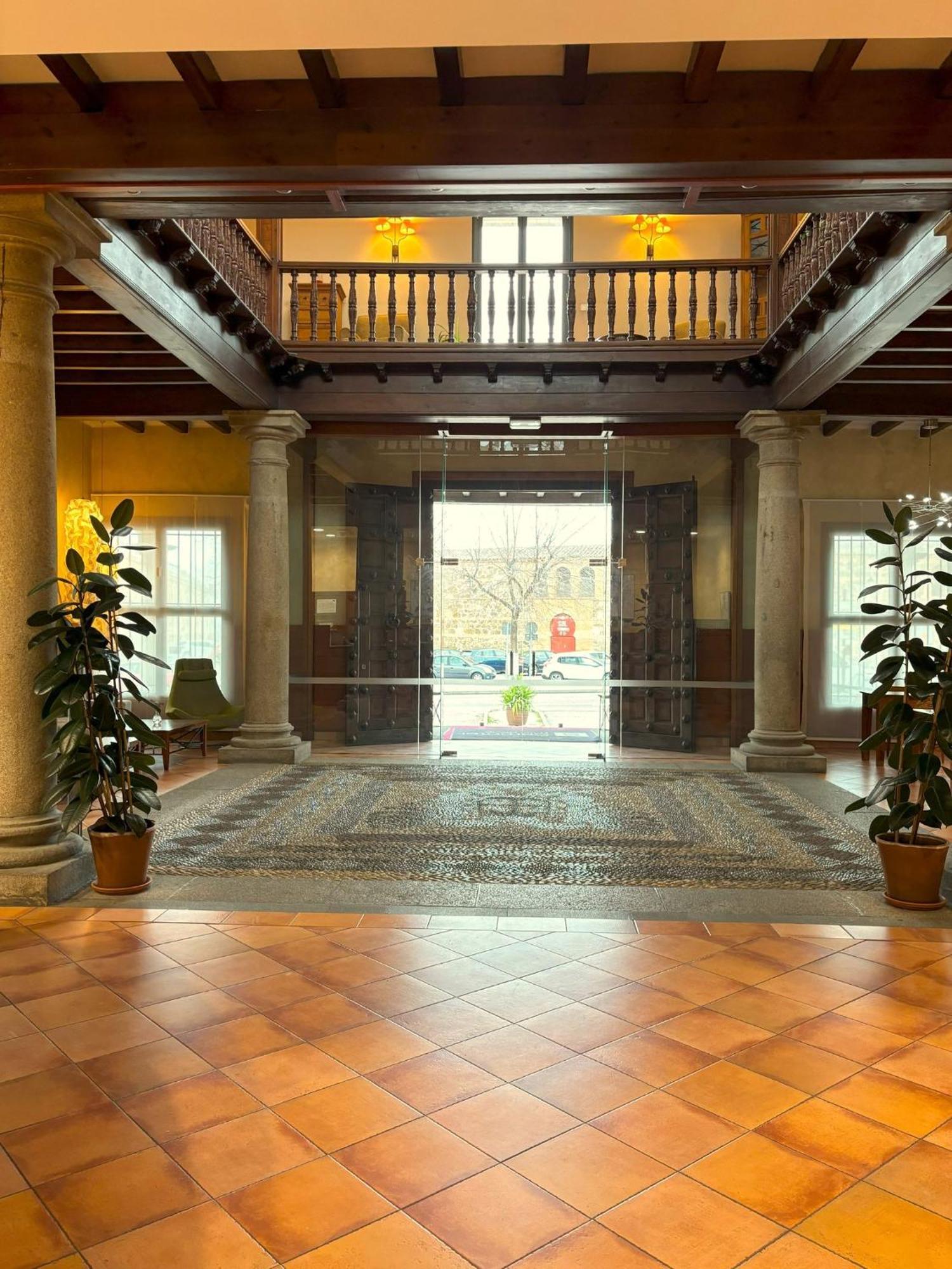 Hotel Sercotel Renacimiento
