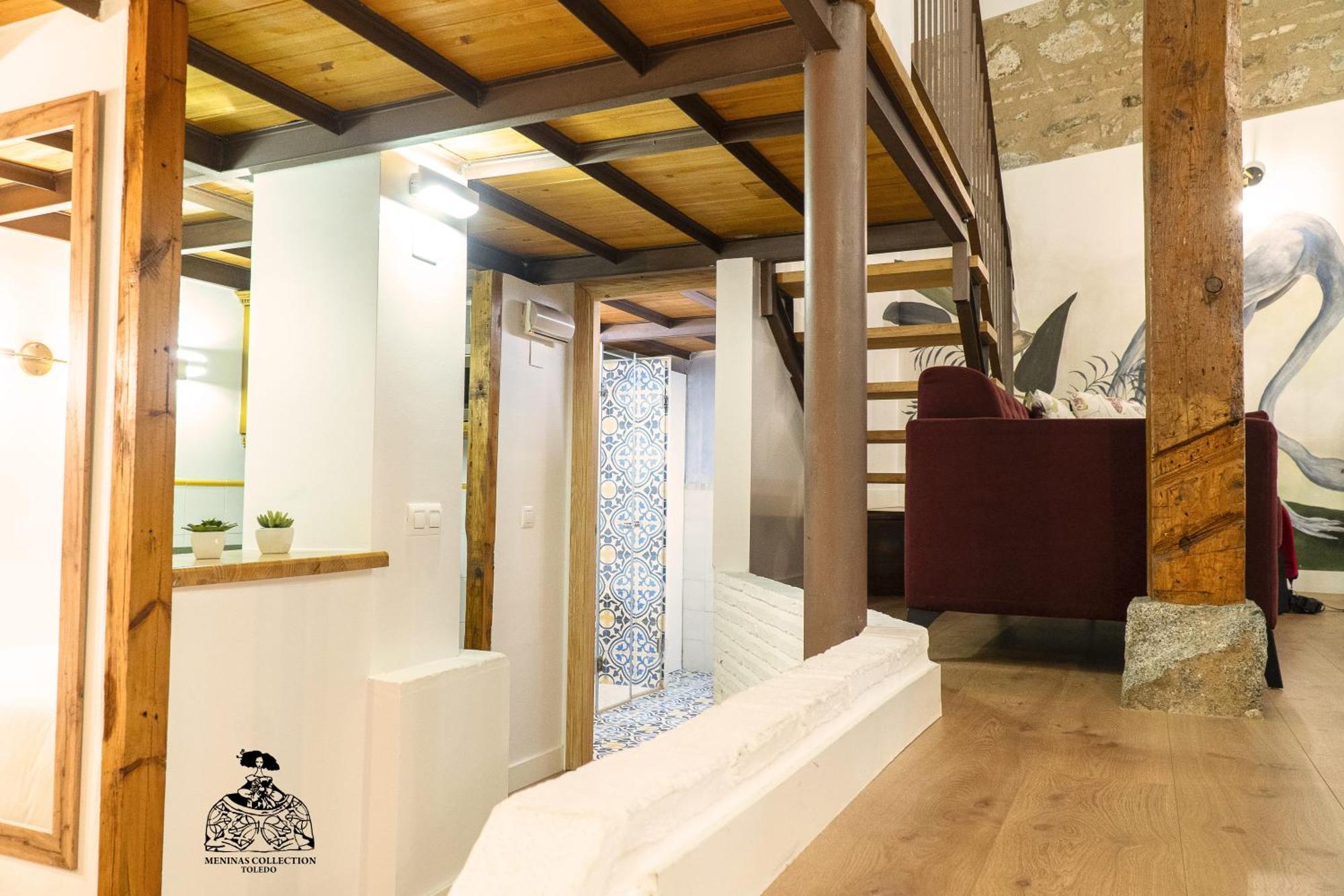Casa De La Mezquita Y Casa De Carretas