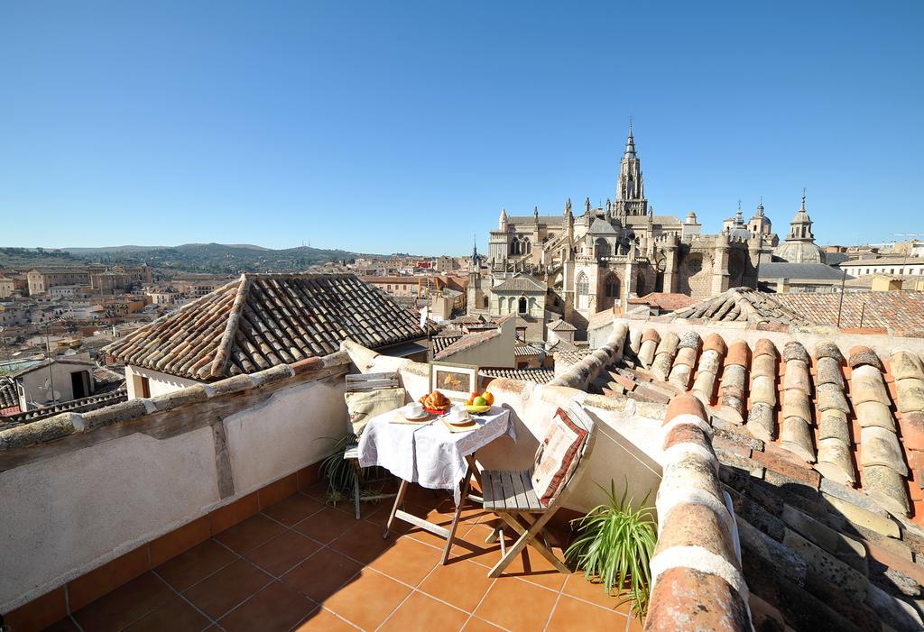Cathedral Apartment *