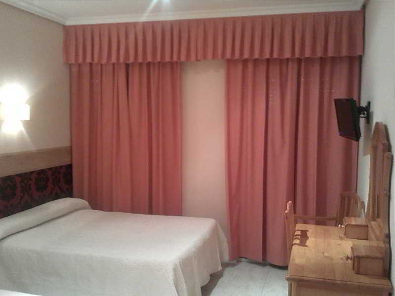 Pensión Hostal Toledo 2*