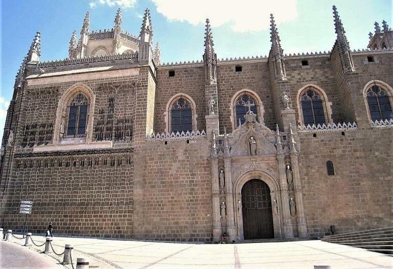 El Patio De La Juderia * Toledo